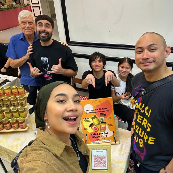 <p>Tak hanya BCL, Tiko juga mem-<em>posting</em> liburan singkat keluarganya ke Kuala Lumpur. Tiko dan putra sambungnya Noah bahkan sempat mengunjungi tempat usaha keluarga mendiang Ashraf, Bunda. "<em>One short fun trip to KL.</em> (Perjalanan singkat yang menyenangkan ke KL)," ungkap Tiko. (Foto: Instagram @tikoaryawardhana/ @itsmebcl)</p>