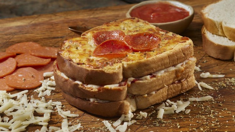 Ilustrasi pizza roti tawar