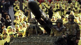 Sistem roket Fajr-5 disebut memiliki kemampuan menjangkau jalur pelayaran di bagian selatan Selat Hormuz.