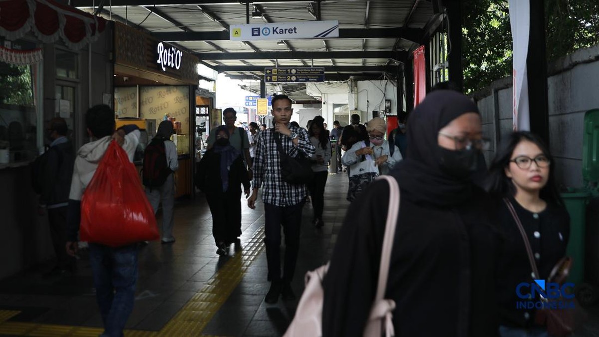 Besok Resmi Ditutup! Ini Penampakan Terakhir Stasiun KRL Karet