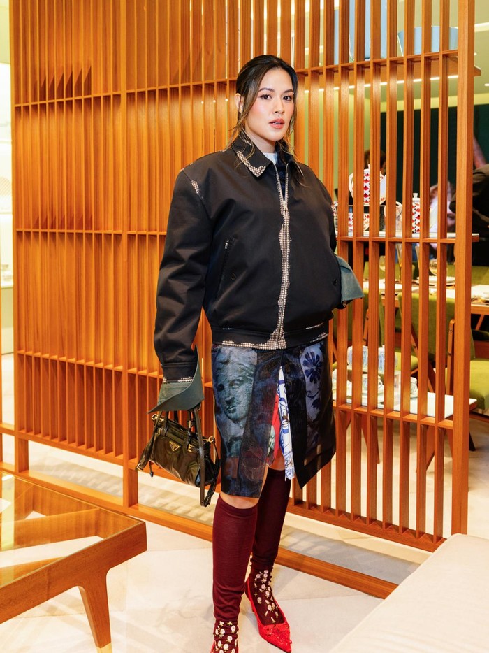 Raisa di Prada Paragon Reopening