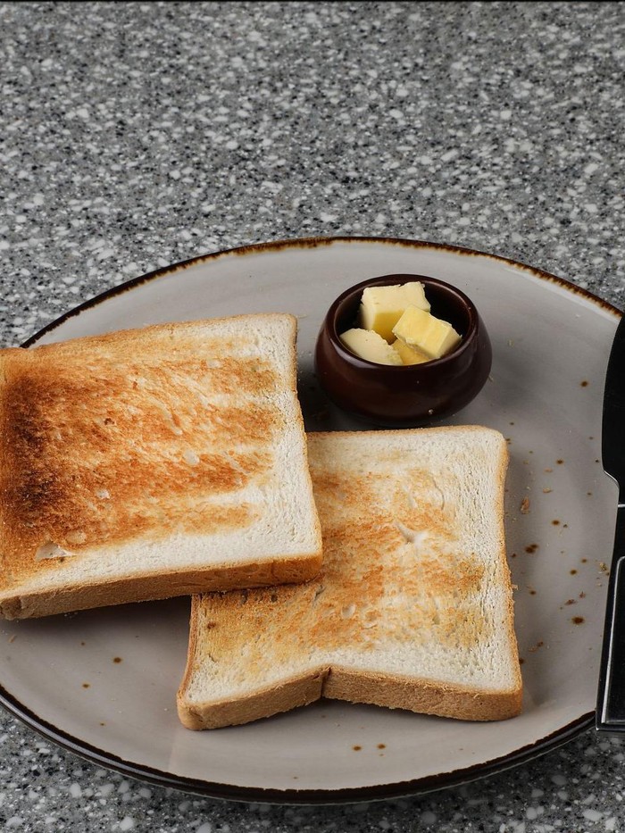 Roti panggang dengan mentega sering menjadi pilihan menu sarapan bagi sebagian besar orang
