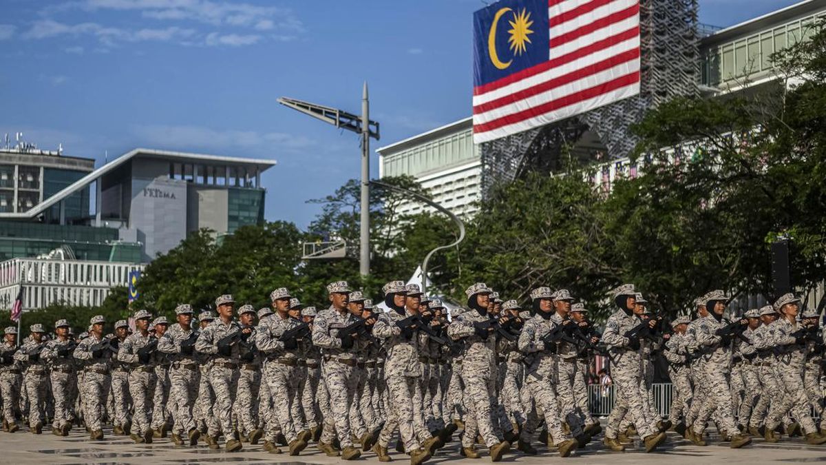 FOTO: HUT Kemerdekaan Malaysia, Puluhan Ribu Warga Padati Putrajaya