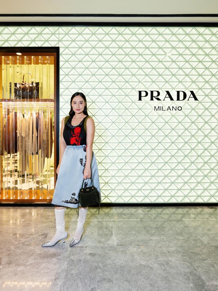 Tatjana Saphira di Prada Paragon Reopening