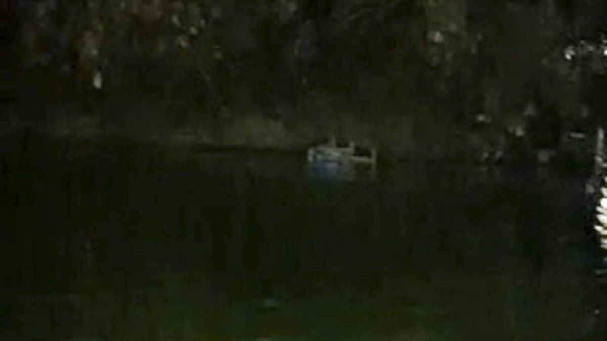 WN Aljazair Ritual Berendam di Danau Sunter, Ngotot Tak Mau Dievakuasi