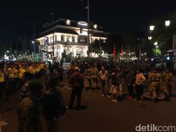 Aksi di Simpang Jenderal Sudirman Jogja Ricuh!