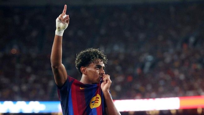 Soccer Football - LaLiga - FC Barcelona v Rayo Vallecano - Spotify Camp Nou, Barcelona, Spain - August 31, 2026 FC Barcelona's Lamine Yamal celebrates scoring their second goal REUTERS/Bruna Casas