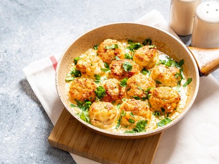 Resep Chicken Meatballs Hailey Bieber Viral, Cuma Pakai Bahan Sederhana