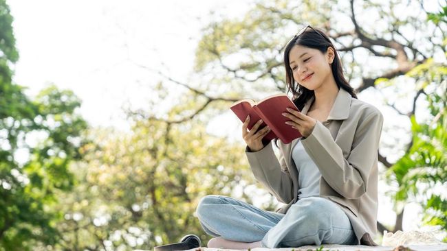 Kebiasaan Orang yang Hidup Bahagia Menurut Psikologi, Sederhana tapi Jarang Disadari