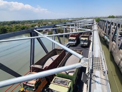 Jembatan Baru Manyar Gresik Rampung Uji Beban, Kapan Dibuka?