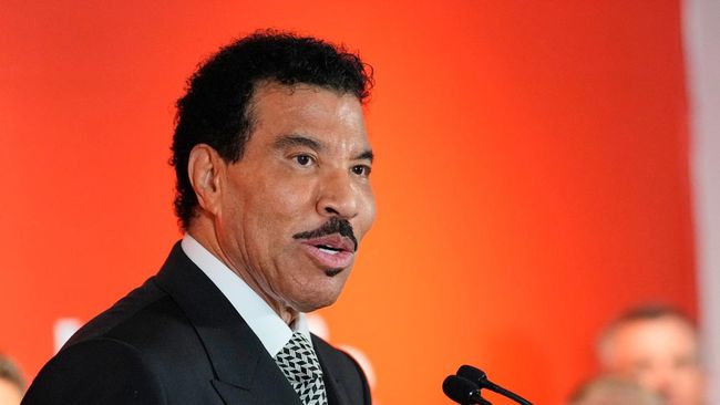 US singer Lionel Richie speaks during the Greater Together Reception, partner of Kings Trust at Christie's in New York, on April 29, 2026. (Photo by Yuki Iwamura / POOL / AFP)