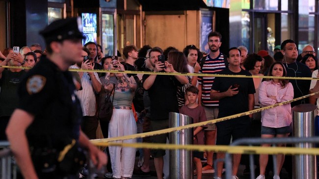 Penikaman Massal di Times Square New York AS