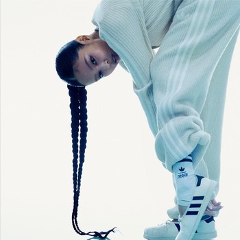Hadirkan Kolaborasi Ikonik, adidas Originals by Jennie BLACKPINK Resmi Dirilis