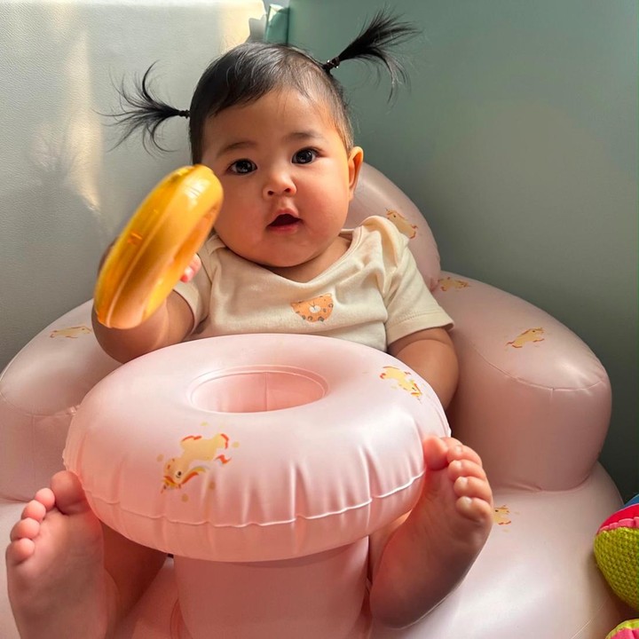 <p>Baru-baru ini, Nino membagikan potret terbaru Shanum yang merayakan ulang tahun ke-9 bulan. Di hari spesial sang putri, Nino dan istri memutuskan untuk liburan bersama. (Foto: Instagram @ninokaya)</p>