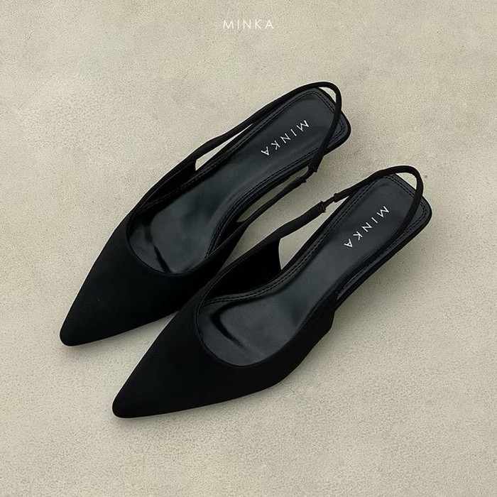 Byo Pointy Kitten Heels (Black)