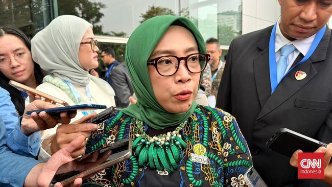 Eniya Listiani Dewi