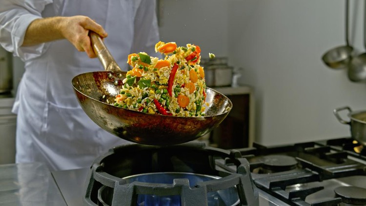 Ilustrasi wajan nasi goreng