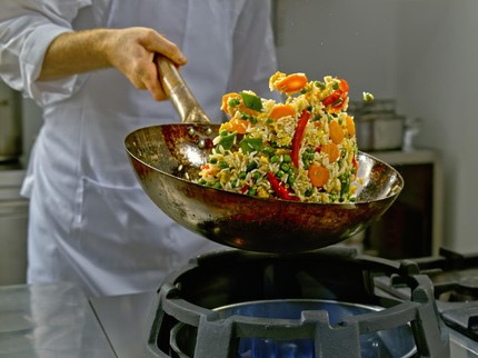 5 Wajan untuk Masak Nasi Goreng yang Bagus, Anti Lengket, dan Awet