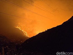 TPA Putri Cempo Solo Kebakaran Malam Ini