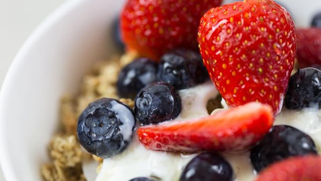 Menu Sarapan dengan Buah yang Bisa Bikin Kenyang Seharian