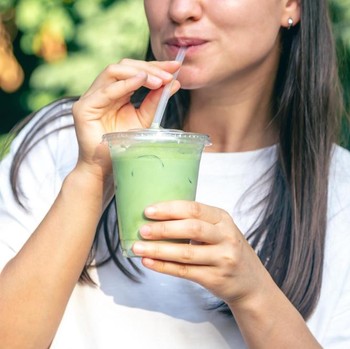 5 Minuman yang Menyehatkan Tubuh di Pagi Hari