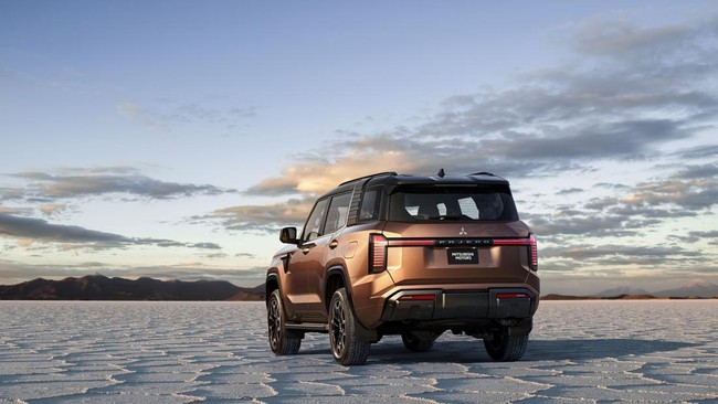 All new Mitsubishi Pajero hasil desain ulang total ini diposisikan sebagai flagship generasi baru Mitsubishi Motors.