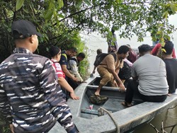 TNI AL Gagalkan Penyelundupan PMI dan WNA dari Malaysia di Perairan Dumai