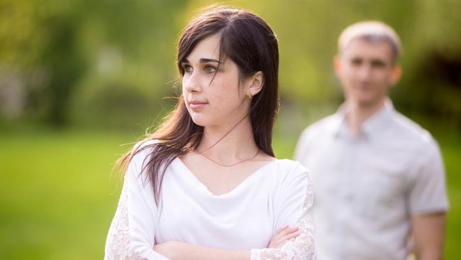 Kebiasaan Perempuan Dewasa yang Fatherless Menurut Pelatih Kehidupan