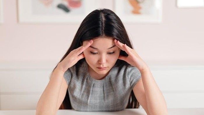 perempuan yang fatherless sering berjuang melawan rasa cemas dan depresi. Kecemasan tersebut terjadi karena ketidakpastian dan depresi karena rasa sakitnya ditinggalkan.