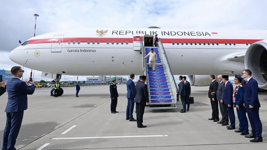 Presiden Republik Indonesia, Prabowo Subianto, bertolak menuju Vladivostok, Rusia, pada Selasa (1/9/2026), untuk menghadiri Eastern Economic Forum (EEF) ke-11 sebagai tamu kehormatan utama nan digelar di Far Eastern Federal University (FEFU). (Instagram/sekretariat.kabinet)