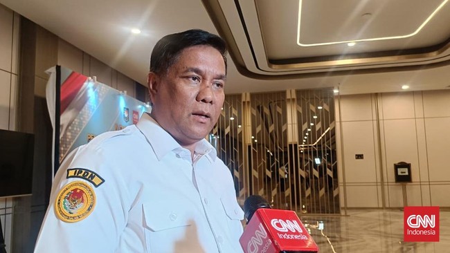 Rektor Institut Pemerintahan Dalam Negeri (IPDN) Halilul Khairi meninjau lokasi utama Apresasi Pemerintah Daerah Berprestahun Tahun 2026 Batch Regional Kalimantan di Balikpapan, Kalimantan Timur, Rabu (2/9).