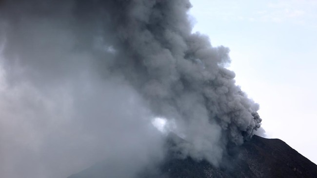 Warga Takut Pulang Khawatir Erupsi Susulan Gunung Sinabung
