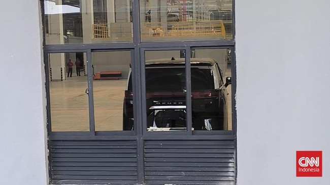 Denza D9 muncul di pabrik BYD, MPV listrik ini akan diproduksi di Indonesia.