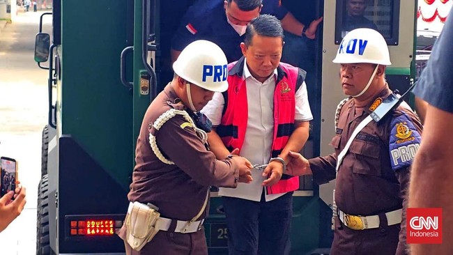 Kejaksaan Agung memeriksa dua tersangka TPPU, Nurman Herin dan eks Jaksa Agung Muda Febrie Adriansyah, terkait kasus pencucian uang Rp543 miliar dan emas 74 kg.