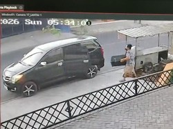 Naik Mobil, Pria Bersarung Curi Tabung Gas dan Speaker UMKM di Sumenep