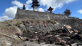 Peristiwa kebakaran terjadi di Pura Puseh Desa Adat Batumadeg, Kecamatan Nusa Penida, Kabupaten Klungkung Bali, pada Kamis (3/9).