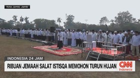 Ribuan Jemaah Salat Istisqa Memohon Turun Hujan