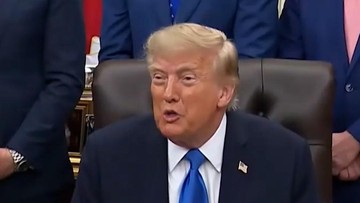 Kelakar Trump Ingin Ganti Nama Selat Hormuz Jadi 'Selat Trump'