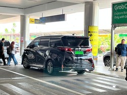 Pakai Pelat Nomor Hijau, Harga Toyota Alphard Baru di Batam Cuma Rp 650 Jutaan