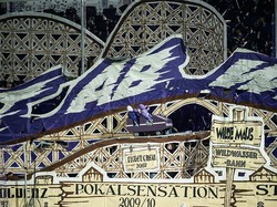 Unik! Ada Roller Coaster Buatan Fans di Laga Osnabruck Vs Bayern Munich