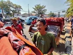 Harapan Amin Pendapatan Bisa Tergenjot Naik dengan Becak Listrik