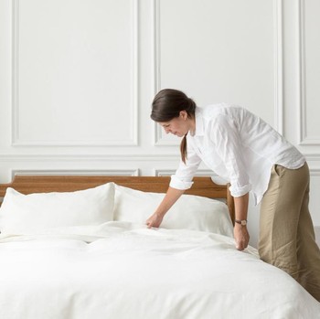 5 Ciri Kepribadian Orang yang Suka Merapikan Tempat Tidur saat Pagi Hari