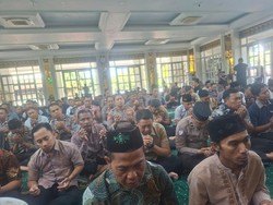 Polresta Sidoarjo Gelar Doa Bersama Warga untuk Santri Manbaul Hikam