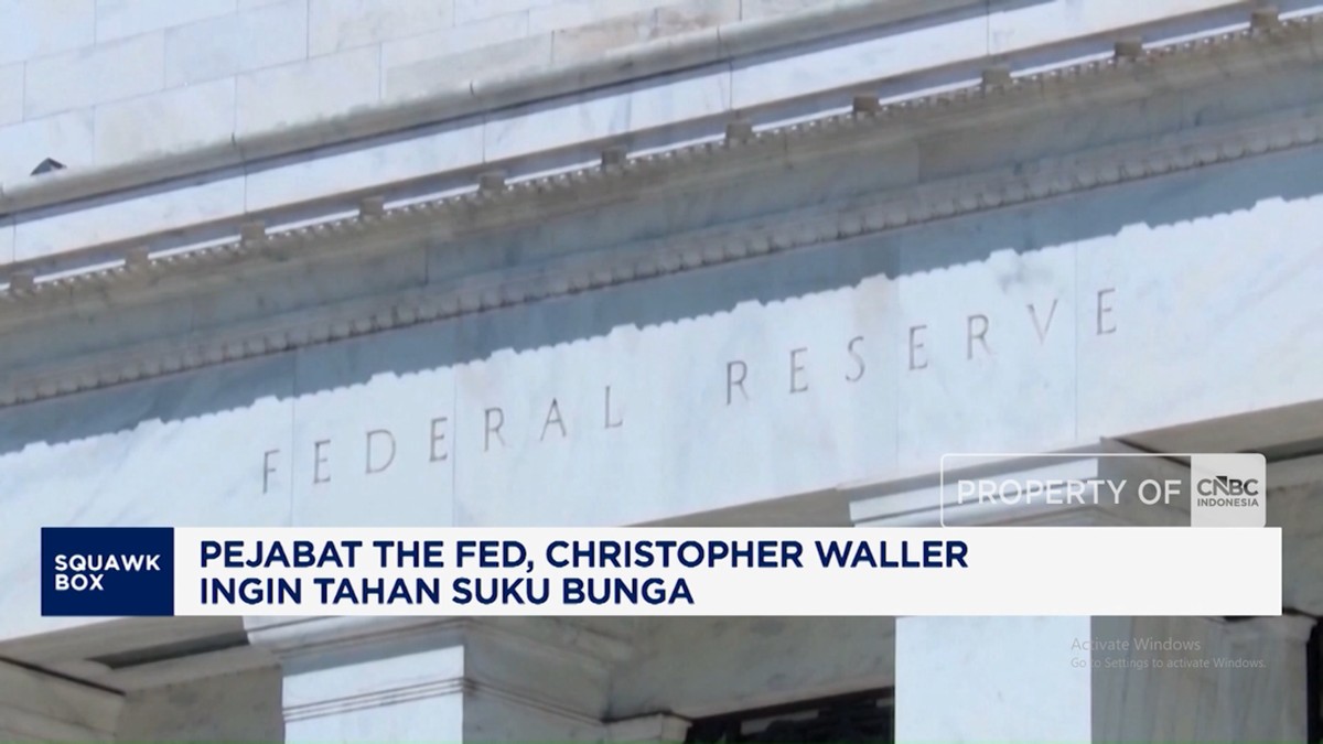 Video: Gubernur The Fed Waller Mau Tahan Suku Bunga