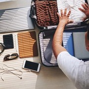6 Barang yang Sering Disepelekan Tapi Penting Dibawa saat Liburan