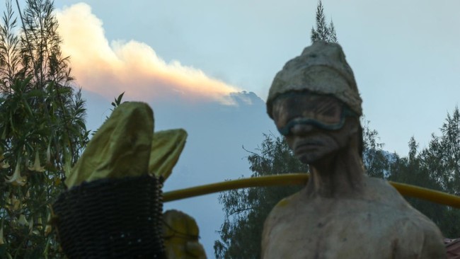 Kebakaran di Gunung Merapi Ungup-ungup Banyuwangi Meluas