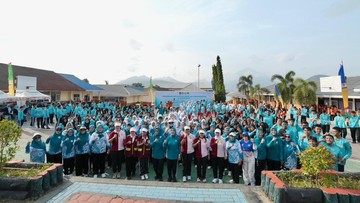Ketum TP PKK Kunjungi SMAN 2 Ternate, Tekankan Pentingnya Hidup Sehat