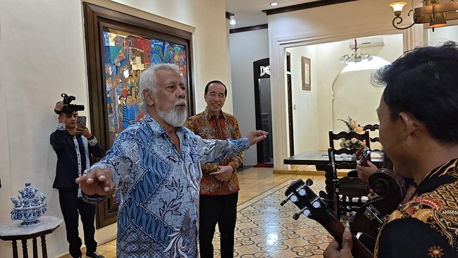 Menlu bilang tak ada informasi soal kunjungan kenegaraan PM Timor Leste. Pemerintah melihat kunjungan Xanana ke rumah Jokowi sebagai agenda pribadi.