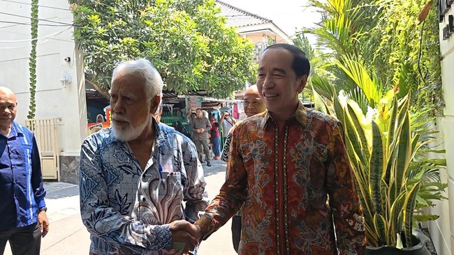 Perdana Menteri Timor Leste Xanana Gusmao menemui Presiden ke-7 RI, Joko Widodo (Jokowi) di Kediaman Sumber, Banjarsari, Solo.