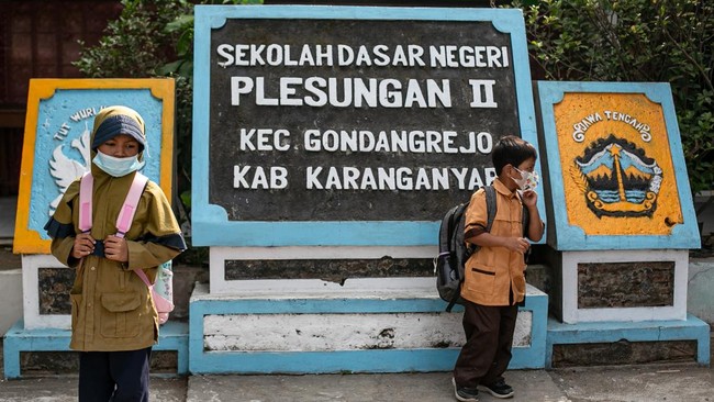 Warga Terdampak Kebakaran TPA Putri Cempo Solo